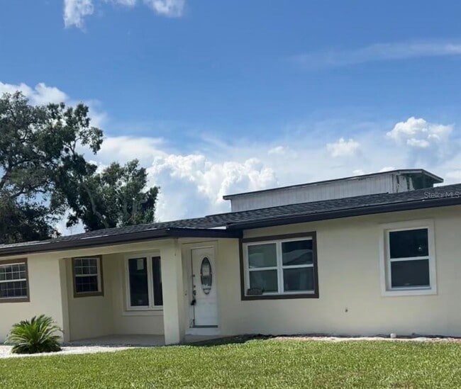 property at 5008 N Tampania Ave