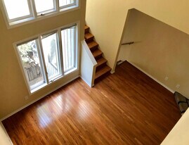 115 Beechnut St, Unit F8