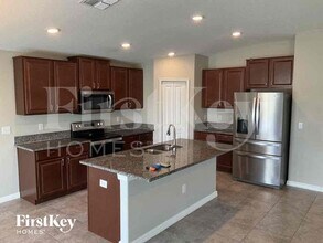 6117 Tremeza Pl, Unit 1919-305 in Palmetto, FL - Building Photo - Building Photo