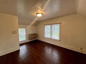 711 Adler Rd-Unit -#A ( Upper ) in Marshfield, WI - Building Photo - Building Photo