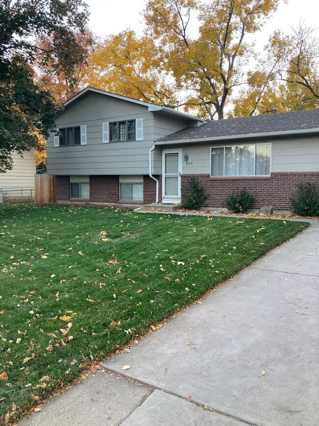property at 809 Tyler St