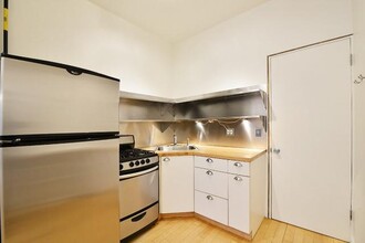 428 E 9th St in New York, NY - Building Photo - Building Photo