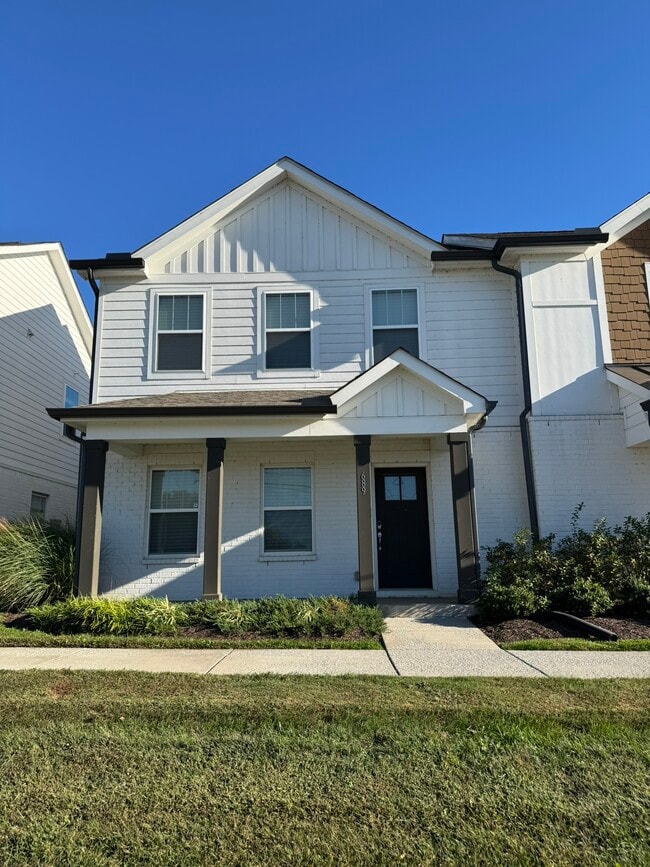 property at 689 Hickory Industrial Dr