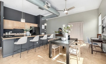 2501 15th St, Unit 2C in Denver, CO - Foto de edificio - Building Photo
