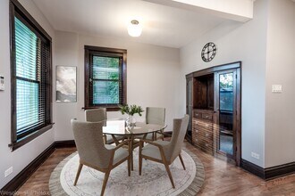 4320 N Tripp Ave in Chicago, IL - Building Photo - Building Photo