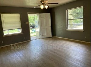 1437 S Rusk St in Sherman, TX - Building Photo - Building Photo