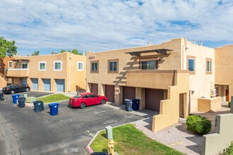 Arroyo Del Sol Condominiums in Albuquerque, NM - Building Photo - Primary Photo