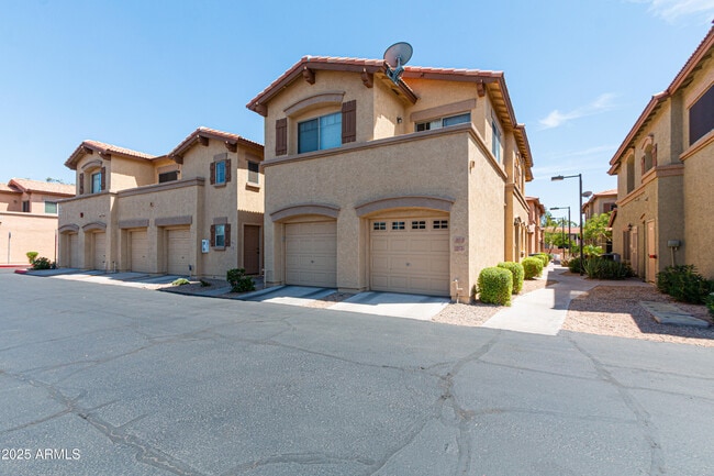 property at 805 S Sycamore