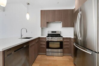 41-22 24th St in Queens, NY - Building Photo - Building Photo