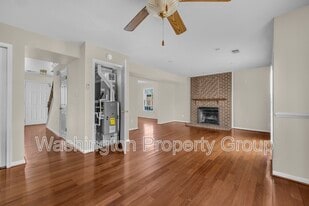 5602 Grouper Ct in Waldorf, MD - Building Photo