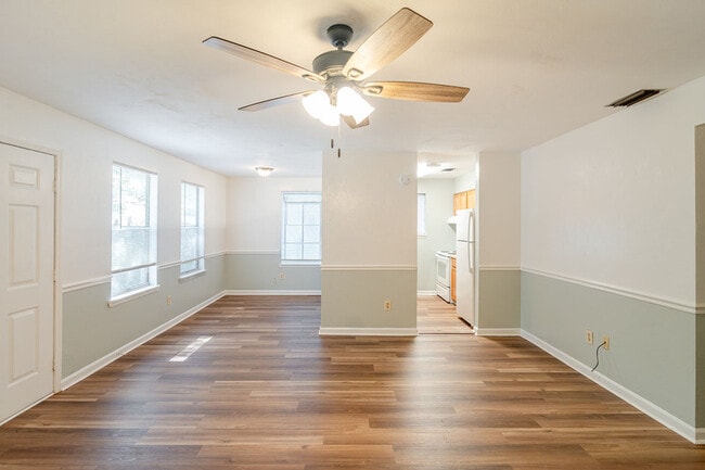 1818 Sylvan Ct in Tallahassee, FL - Building Photo - Building Photo