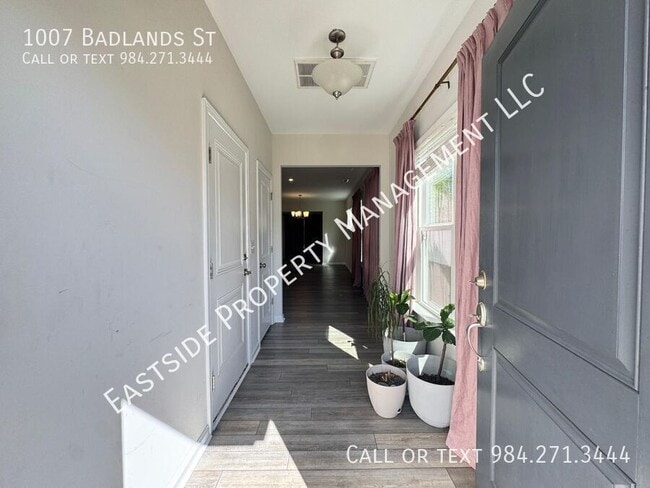 1007 Badlands St in Durham, NC - Building Photo - Building Photo