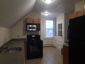 535 3rd Ave in West Haven, CT - Building Photo - Building Photo