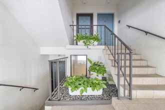 250 S Ocean Blvd in Delray Beach, FL - Building Photo - Building Photo