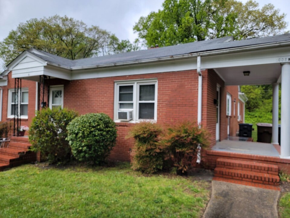 1006 Hampton St in Greensboro, NC - Foto de edificio
