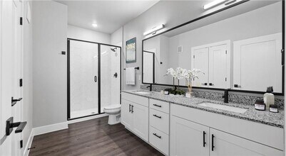 12601 McCallen Pass in Austin, TX - Building Photo - Building Photo