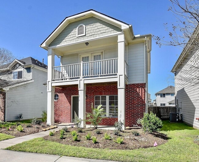 property at 3910 Mossy Pl Ln