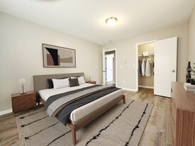 137 Garden Dr, Unit Lutz Villas in Archbold, OH - Building Photo