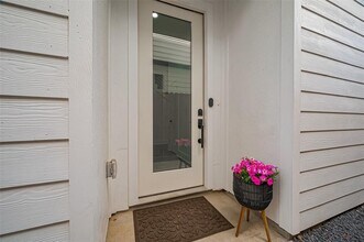 3726 Noah St in Houston, TX - Building Photo - Building Photo