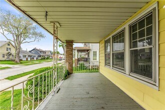 18751 Monterey Ave-Unit -DN in Euclid, OH - Building Photo - Building Photo