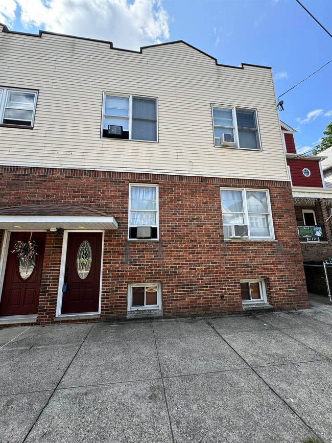property at 114 W 4th St