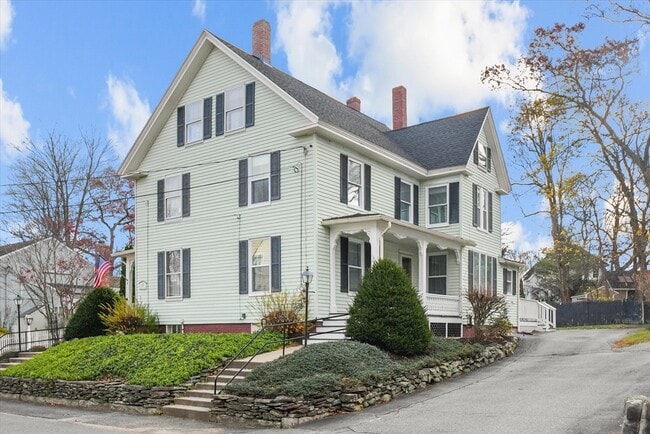 property at 10 Vendome St