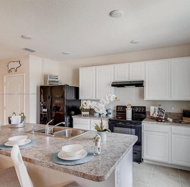 1563 Dawnview Wy in Kissimmee, FL - Building Photo - Building Photo