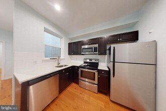 1517 W Seybert St in Philadelphia, PA - Building Photo - Building Photo