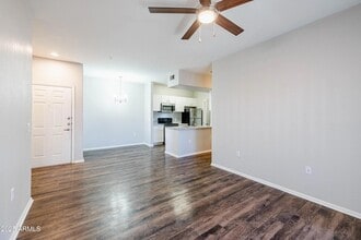 17374 N 89th Ave, Unit C1 in Peoria, AZ - Building Photo - Building Photo