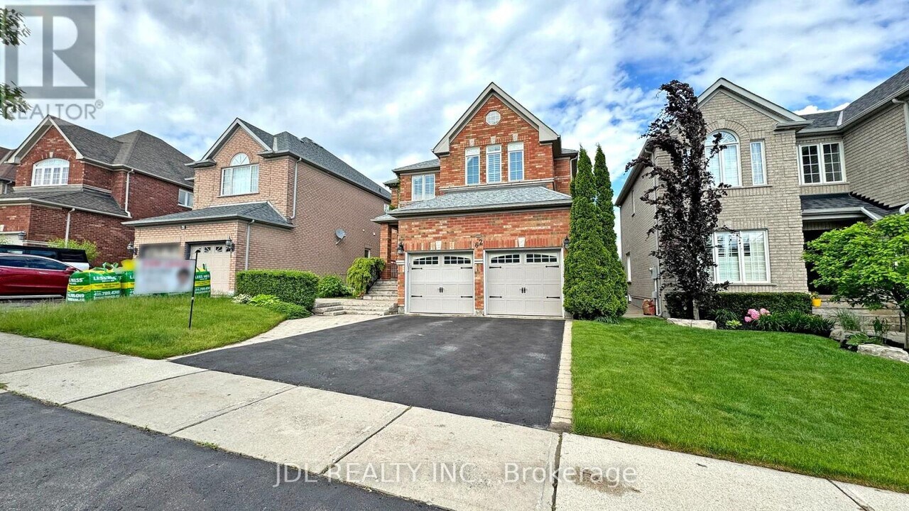 62 Kaitlin Dr in Richmond Hill, ON - Building Photo