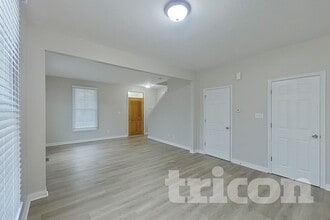 3301 N Mester St in St. Charles, MO - Building Photo - Building Photo