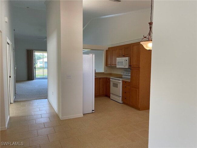 property at 450 Robin Hood Cir