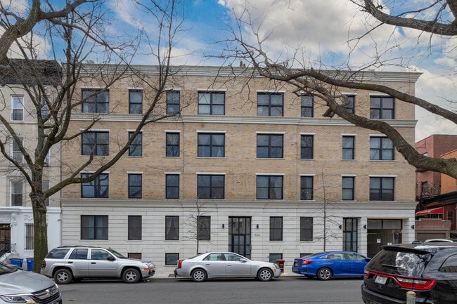 906 Prospect Pl in Brooklyn, NY - Foto de edificio - Building Photo