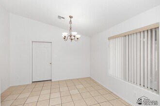 9557 E 35th Pl in Yuma, AZ - Foto de edificio - Building Photo