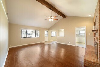 5510 Wagon Train Rd in Austin, TX - Building Photo - Building Photo