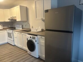 226 Kenilworth Av N, Unit Unit2 in Hamilton, ON - Building Photo - Building Photo