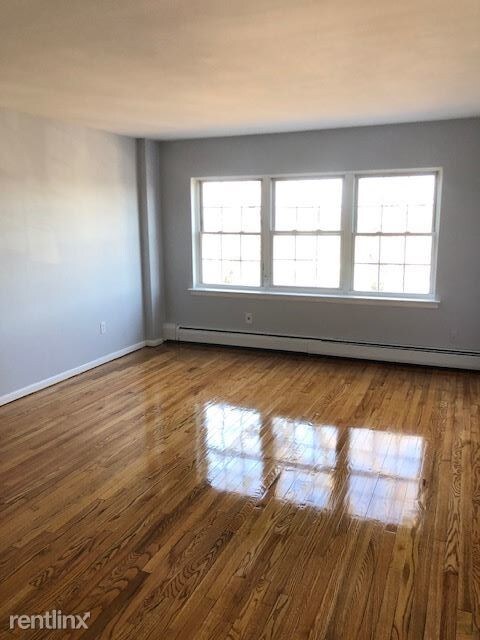 10 Highland St-Unit -Apt 2H in West Haven, CT - Building Photo - Building Photo