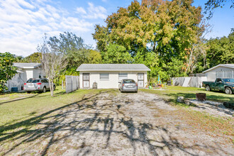 1402 Maluhia Dr in Tampa, FL - Building Photo - Building Photo