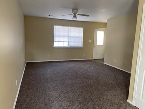 609 S Mulberry St in Sallisaw, OK - Building Photo - Building Photo