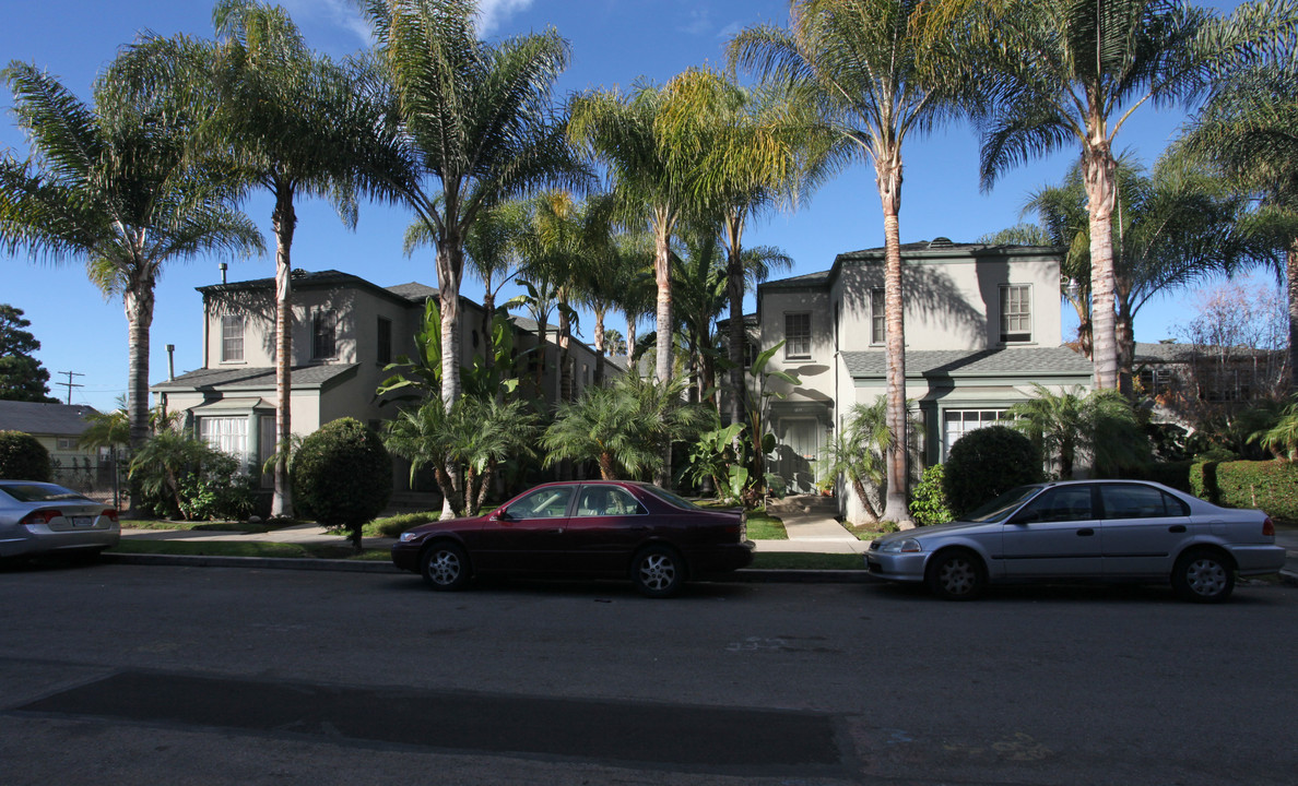 1809-1817 N New Hampshire Ave in Los Angeles, CA - Building Photo