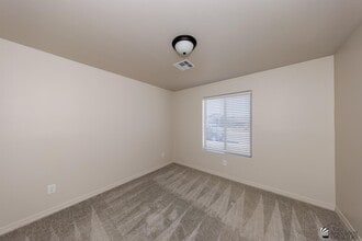 8649 E 41st St in Yuma, AZ - Building Photo - Building Photo