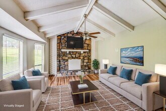 1121 Sunscape Cir in Birmingham, AL - Foto de edificio - Building Photo