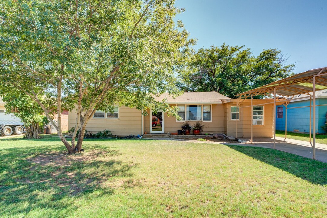 5309 23rd St in Lubbock, TX - Building Photo