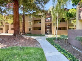 2250 Monroe St in Santa Clara, CA - Building Photo