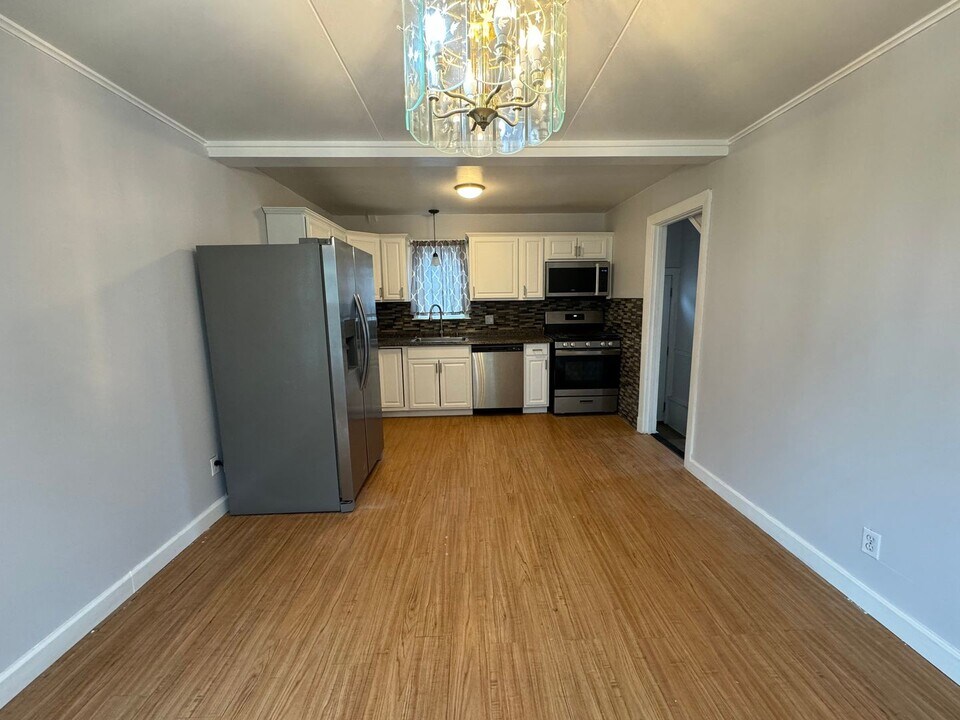 497 Ocean Ave in West Haven, CT - Building Photo