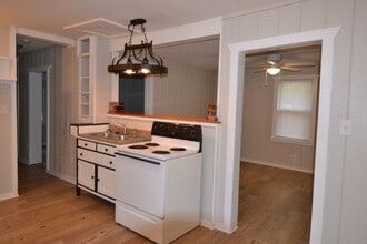 1307 N Fremont Ave in Springfield, MO - Building Photo - Building Photo