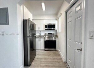 1894 NW 53rd St in Miami, FL - Building Photo - Building Photo