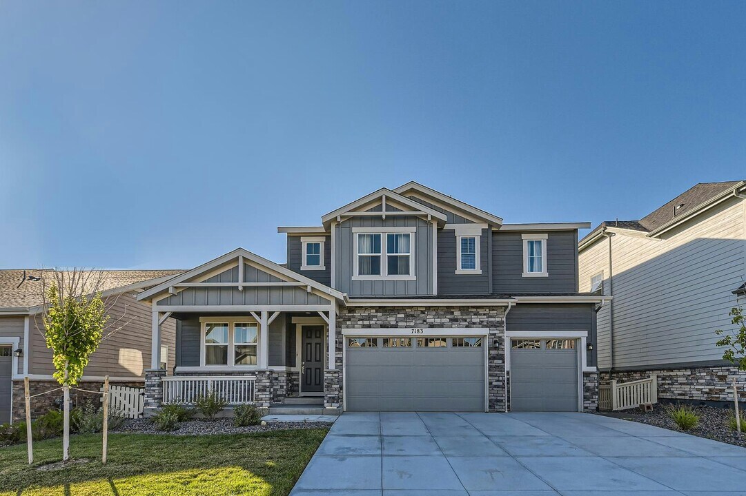7183 S Shady Grove Ct in Aurora, CO - Building Photo