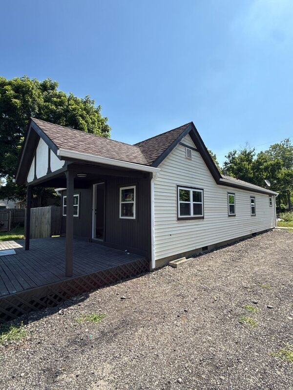 962 Whitethorne Ave in Columbus, OH - Building Photo - Building Photo