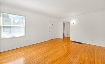 839 Grant St in Santa Monica, CA - Foto de edificio - Building Photo